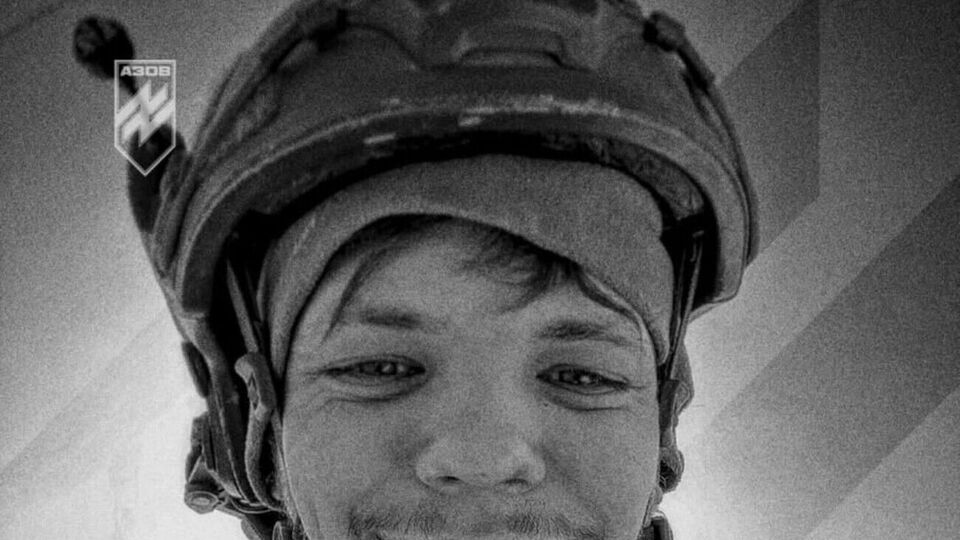 Скрипник родился 13 июня 1997 года