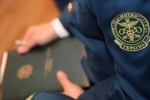 Фигуранты обещали руководству таможни половину доходов