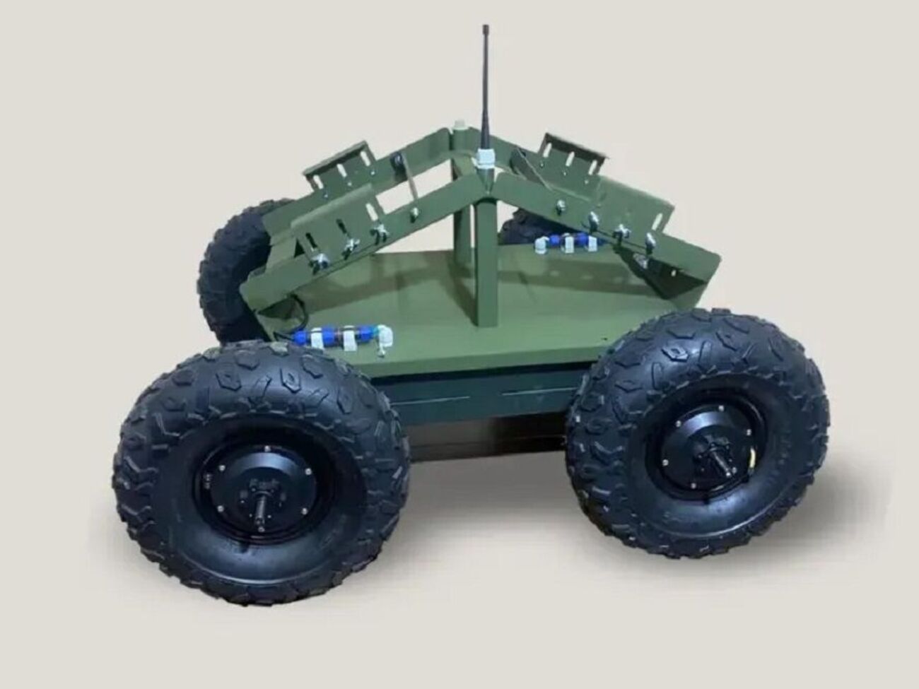 "Спайдер" оснащен четырьмя моторами