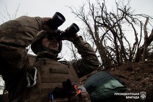 Гранатомет бійці встановили на дрон "Королева шершнів"