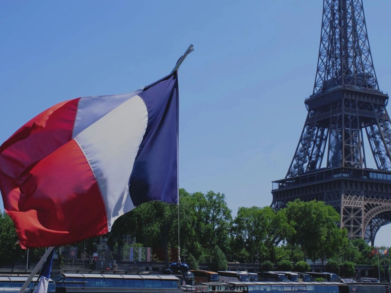 Россияне развернули во Франции шпионскую сеть