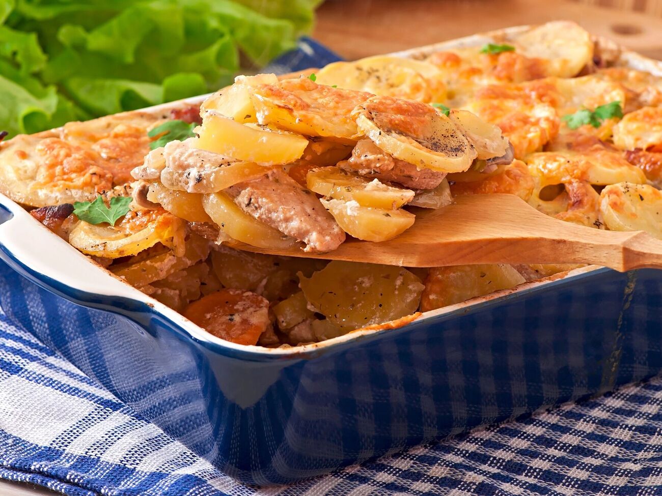 Для этого блюда нужно всего 200 г мяса