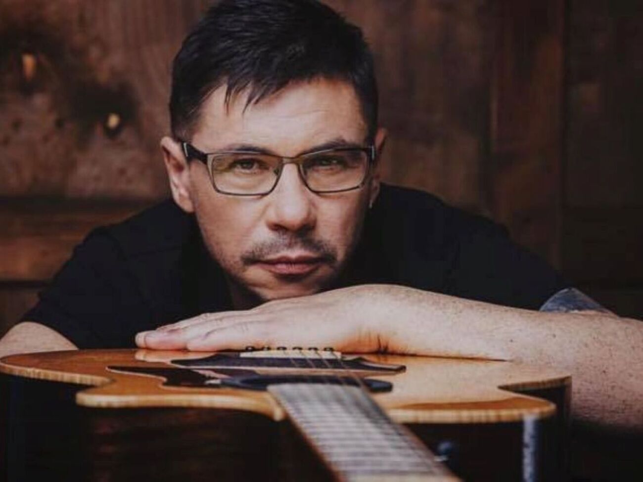 Лесик був учасником українського гурту Dzidzio