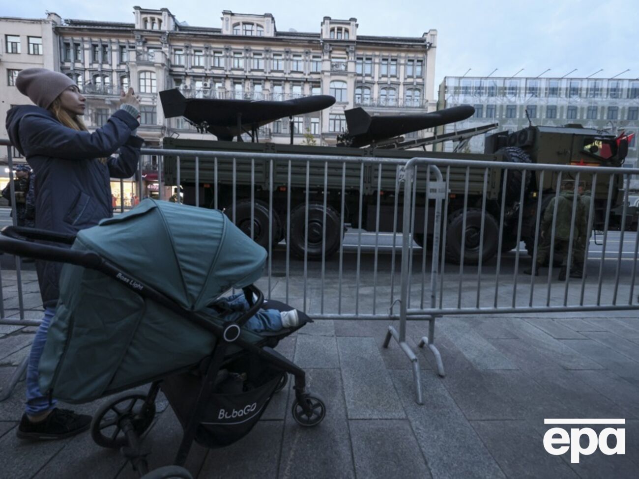 На параді в Москві показували й безпілотники