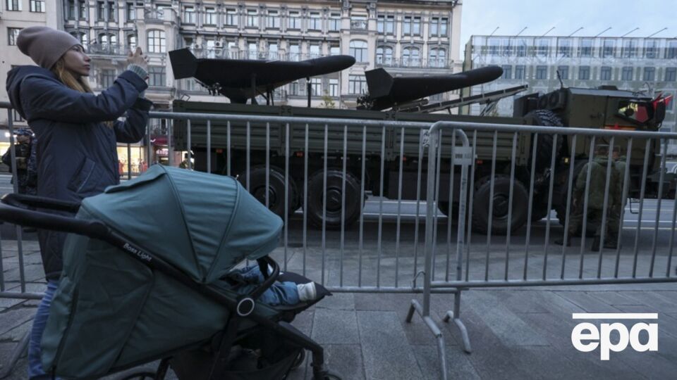 На параді в Москві показували й безпілотники