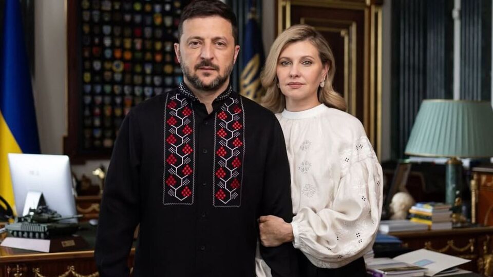 Калина на вишиванці Зеленського символізує кров