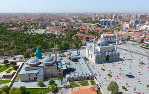 По данным геологической службы США (USGS), очаг землетрясения – на глубине 10 км