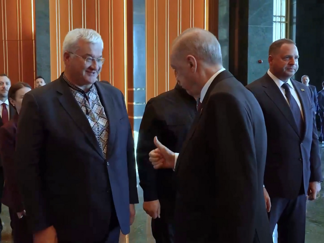 Эрдоган повторил за Сибигой название украинской национальной одежды