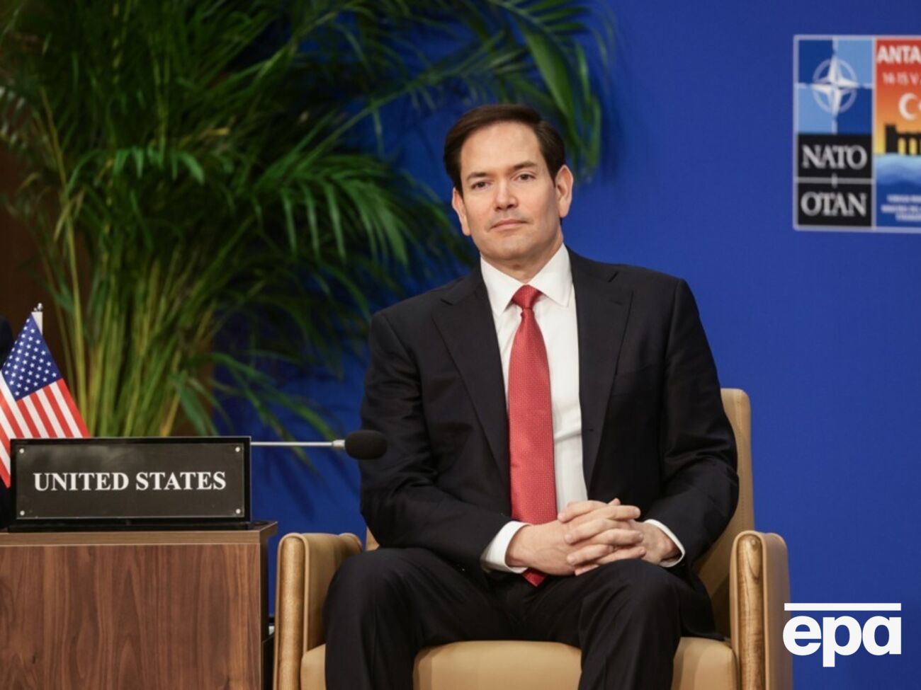 Госсекретарь планирует, что переговоры будут проходить между Украиной и Россией, с представителями Турции, а также "с кем-то" из команды США