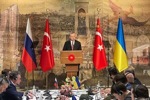 Эрдоган обращается к участникам переговоров делегаций Украины и России 29 марта 2022 года в Стамбуле