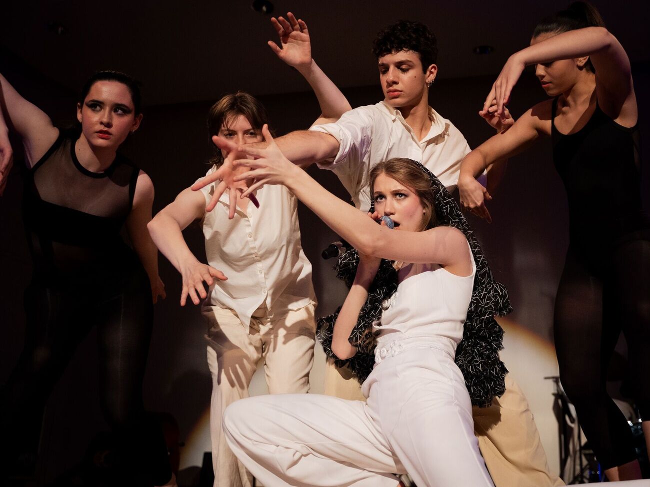 Видео на клип певицы снимали в 2022 году в одном из киевских университетов