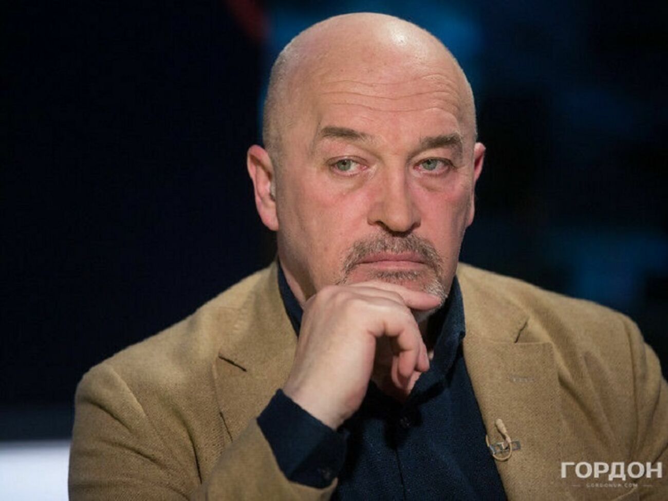 Антикоррупционная вертикаль показала, что может быть прямой, но только на бумаге