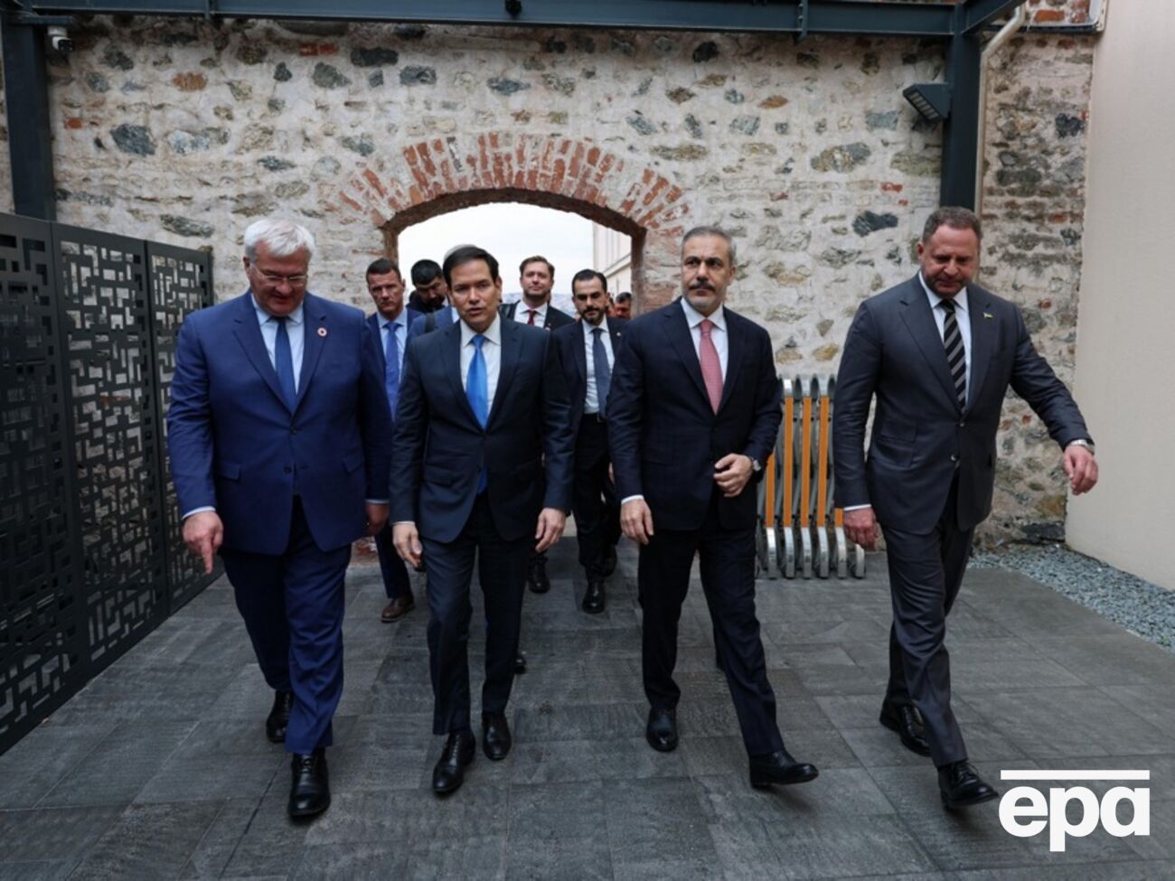 За словами Єрмака, зустріч була продуктивною