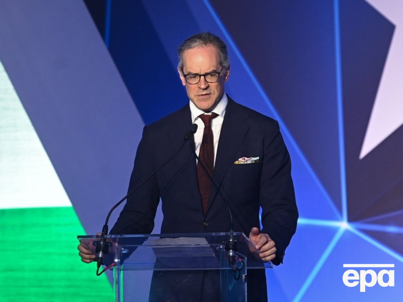 Энтон проведет встречу с российской делегацией перед переговорами Москвы с Киевом, пишет СМИ