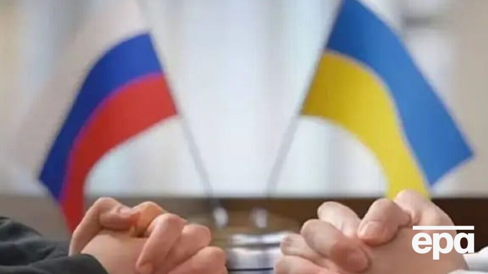 СМИ пишет, что встреча между украинской и российской делегациями уже началась