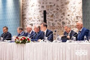 По словам собеседников, российская сторона выдвинула украинской делегации жесткие требования