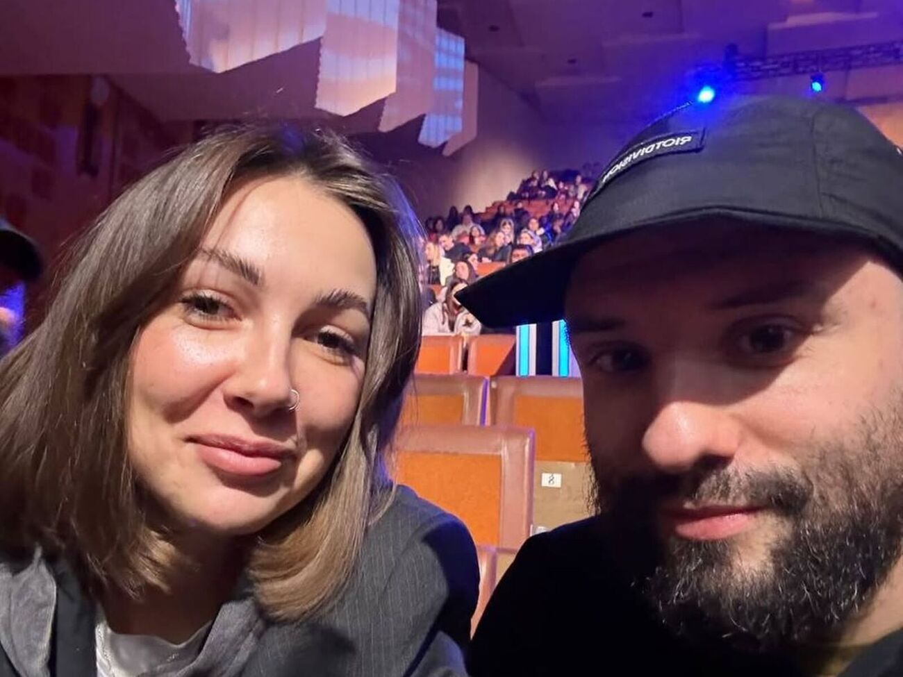 Розовый: В браке никаких измен не было