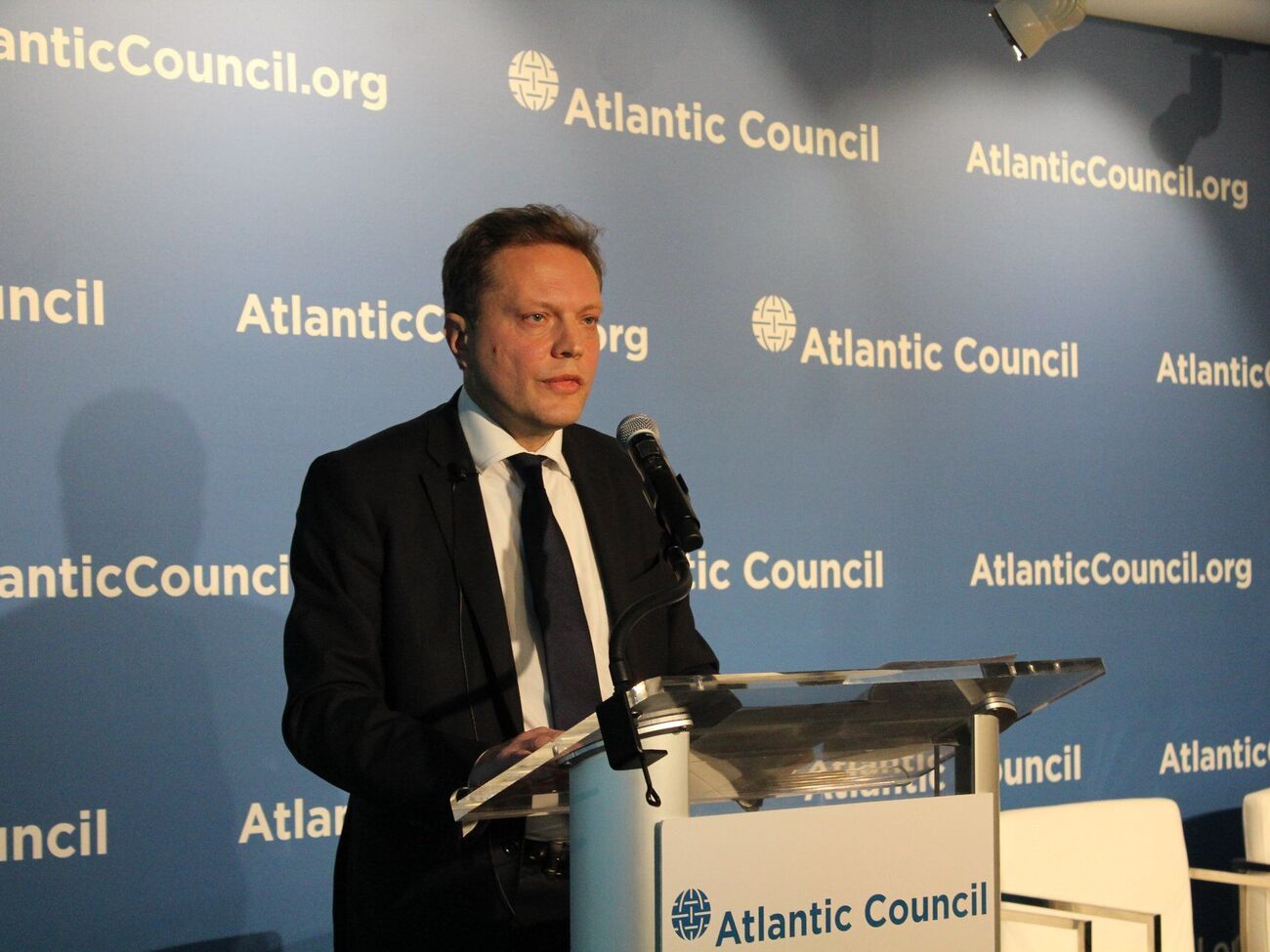 Добыча газа в Украине в этом году будет значительно меньше, отметил Омельченко