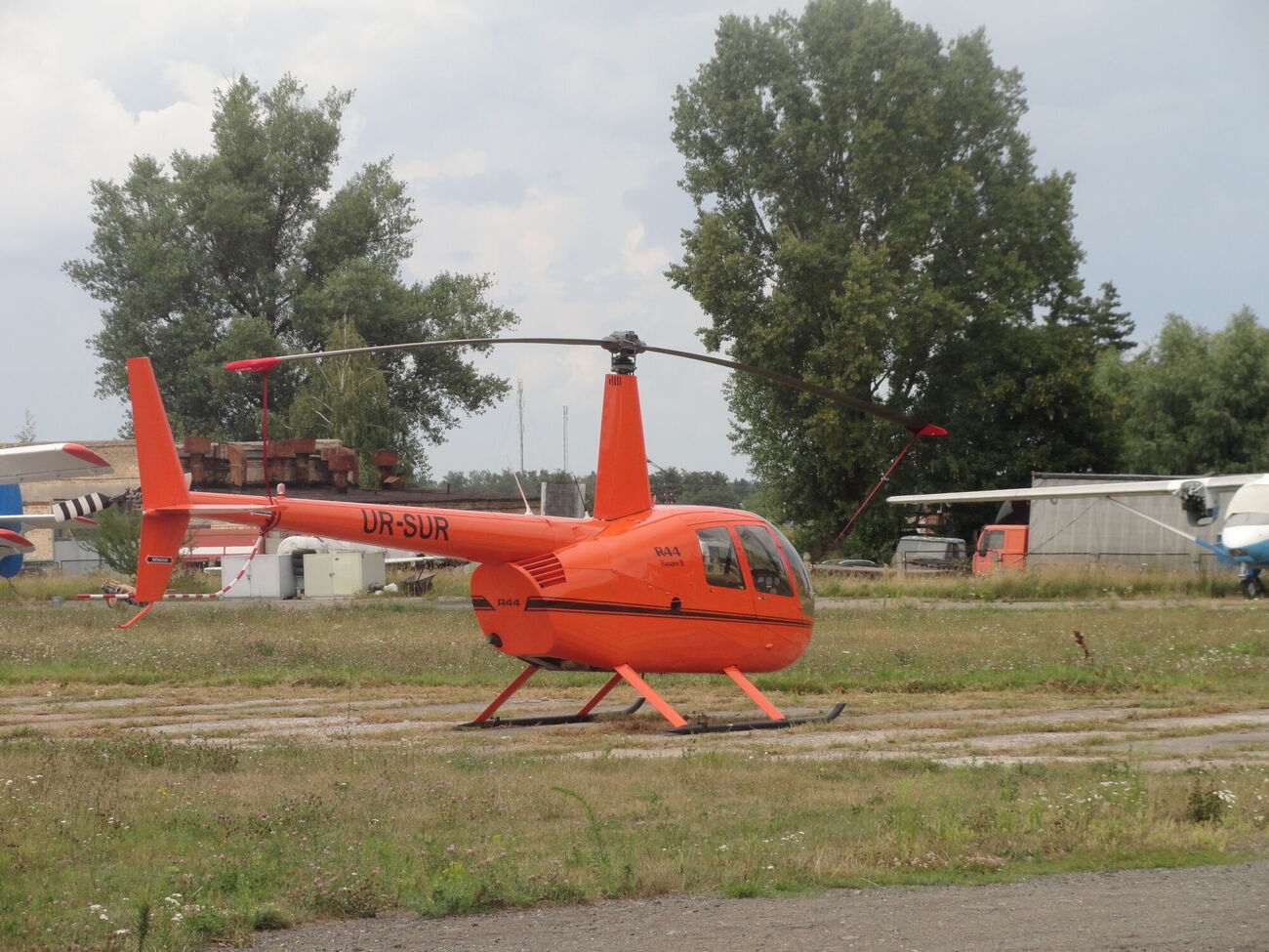 Столкнулись два Robinson R44