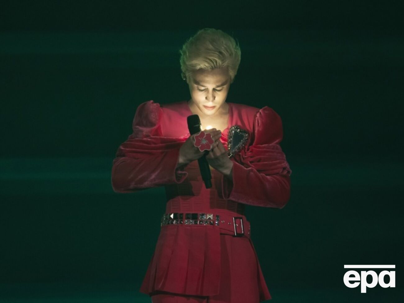 Лещинский поблагодарил зрителей "Евровидения 2025" за поддержку