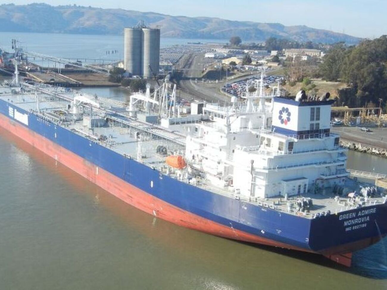 Танкер следовал по согласованному маршруту