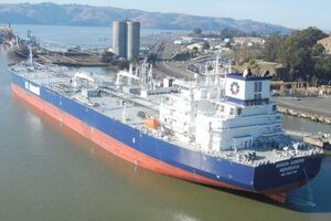 Танкер следовал по согласованному маршруту