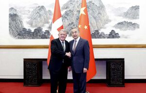 МИД КНР: Китай готов укреплять диалог и сотрудничество с ЕС и содействовать здоровому развитию китайско-европейских отношений