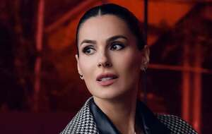 Ефросинина: Когда в 13 лет меня перевели во взрослый состав нашего танцевального ансамбля, там все курили