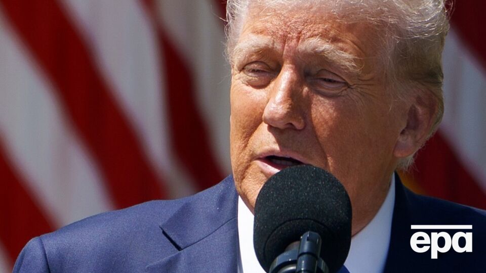 Трамп: Почему мы позволяем им использовать импичмент как оружие против президента, пытающегося спасти страну?