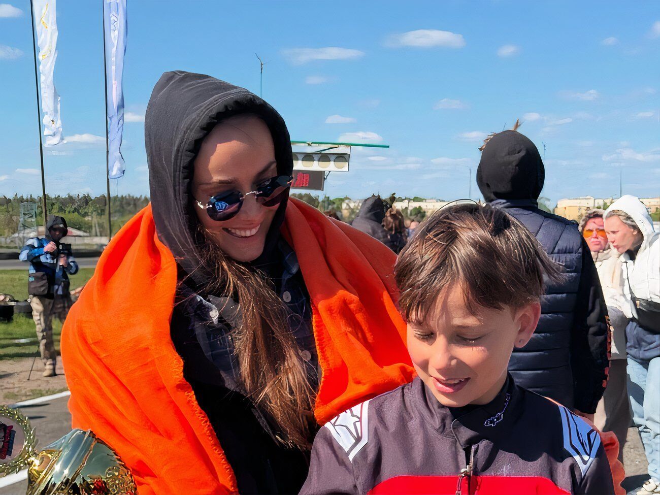 Мишина одна воспитывает своего сына