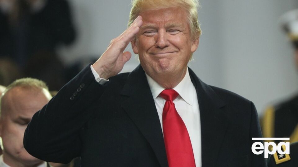 Трамп хотів провести великий парад ще під час минулої каденції, але відмовився через значні витрати й ризик пошкодження доріг важкою військовою технікою