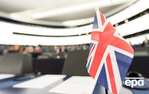 Санкции Лондон ввел относительно 100 субъектов