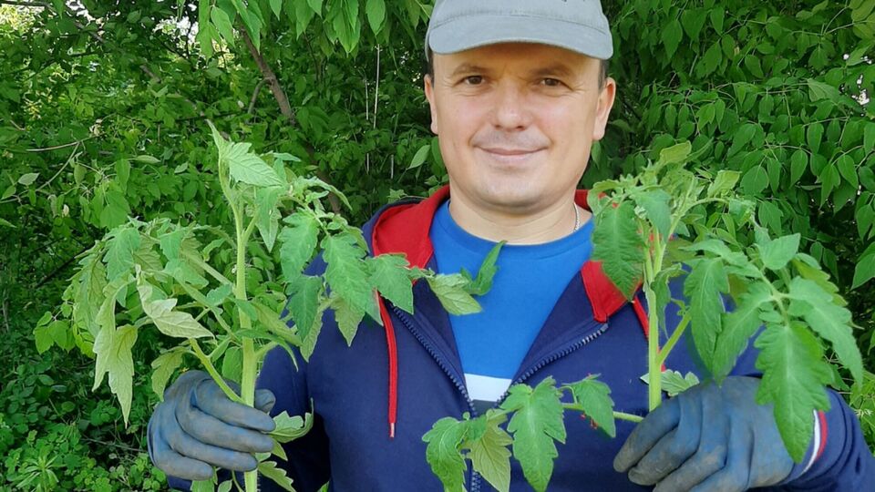 Пан Валерій – відомий фахівець із садівництва