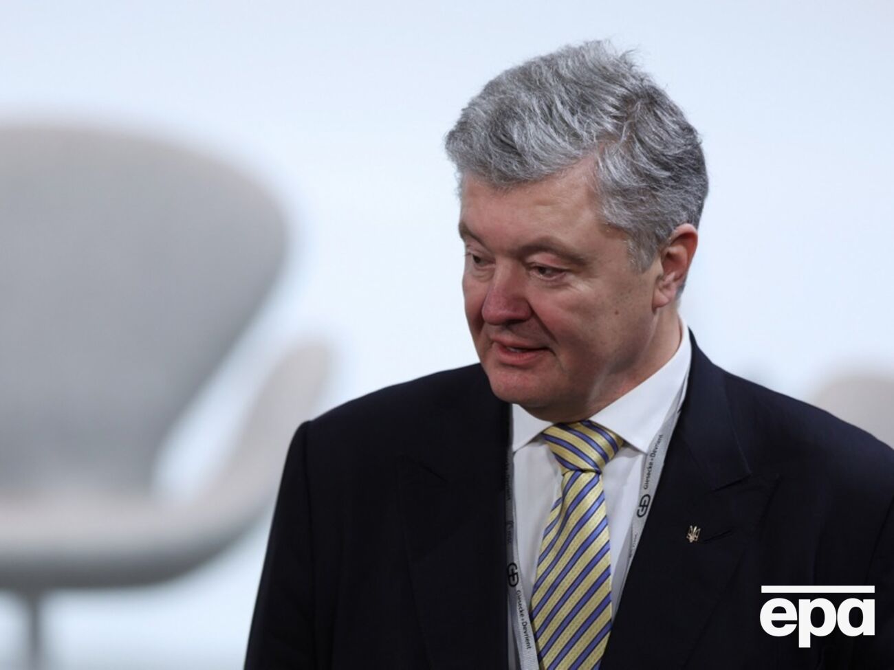 ДБР підозрює експрезидента в держзраді