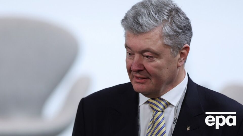 ДБР підозрює експрезидента в держзраді