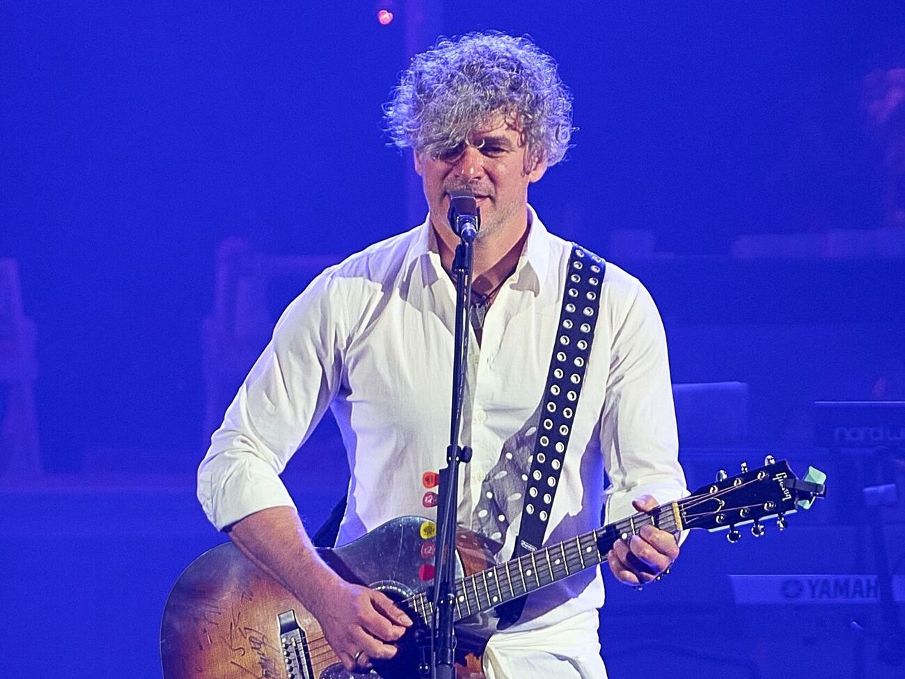 Мирзоян во время концерта презентовал композиции из альбома, который был создан с украинскими военнослужащими