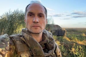 Бутусов був позаштатним радником міністра оборони