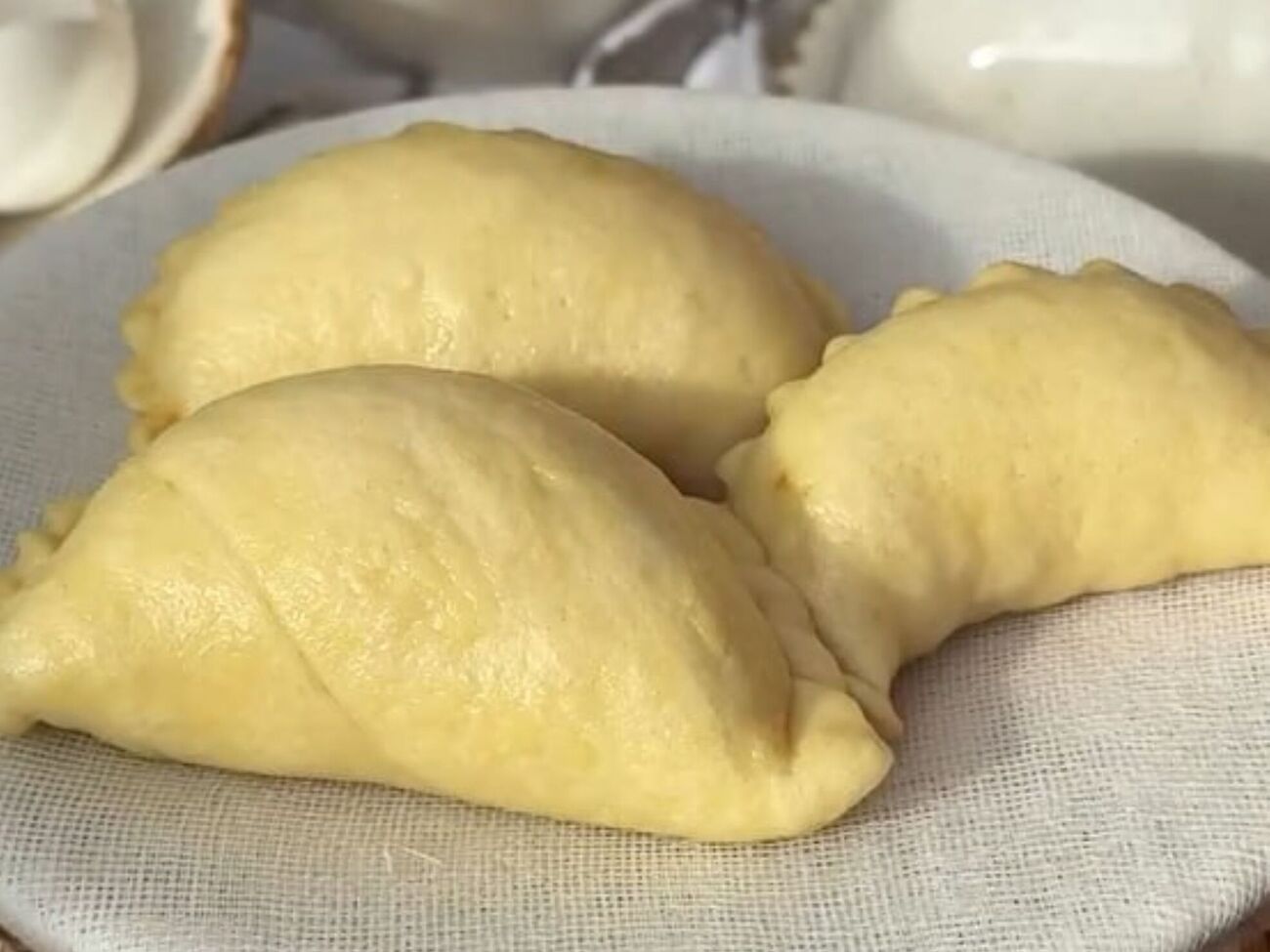 Вареники на пару нужно готовить около семи минут