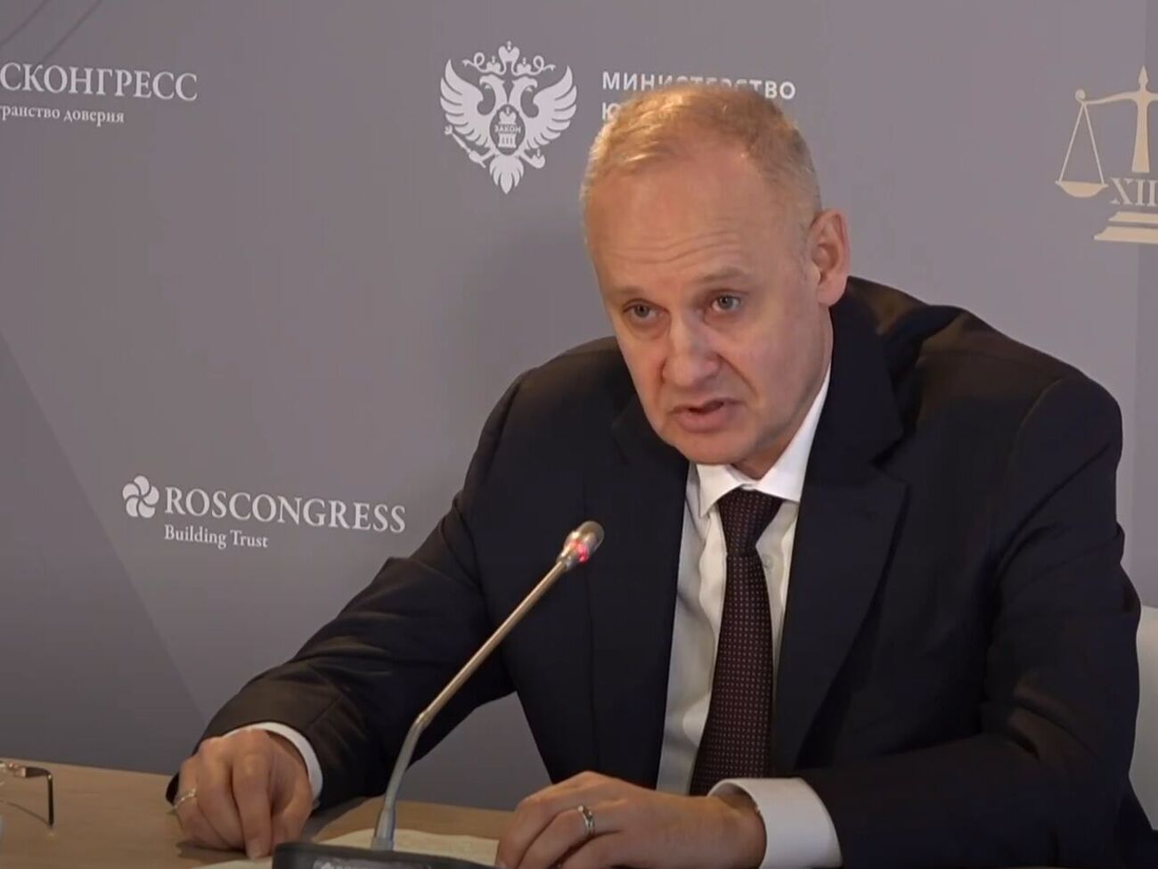 Кобяков назвав війну РФ проти України "внутрішнім процесом"