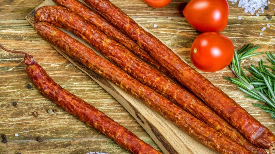 Для снеков вам понадобится 500 г куриного фарша