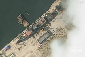 Судно перед неудавшимся спуском на воду