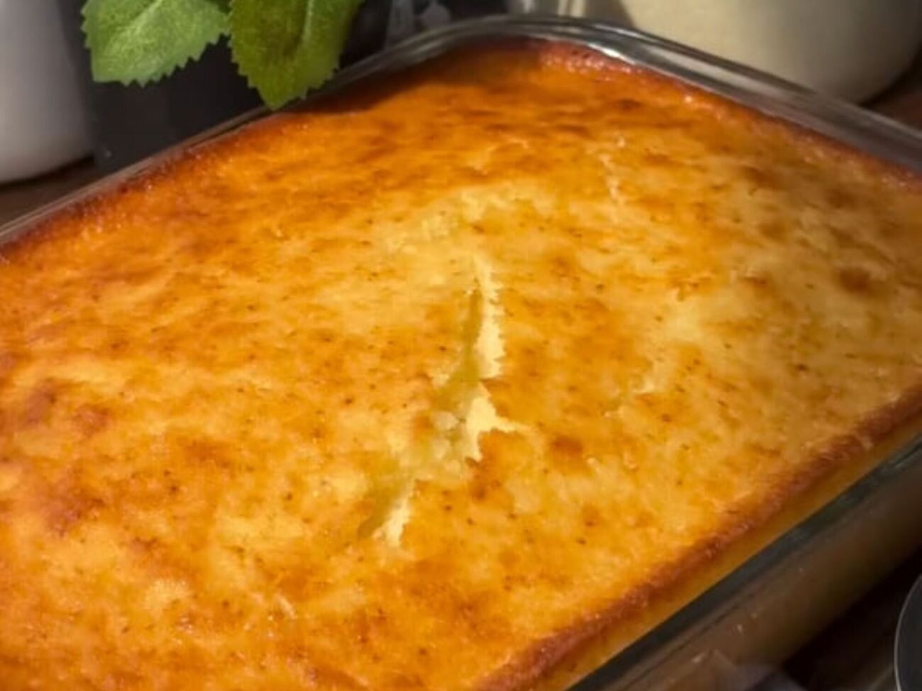 Випікайте манник у розігрітій духовці за температури 180 °C протягом 30 хвилин