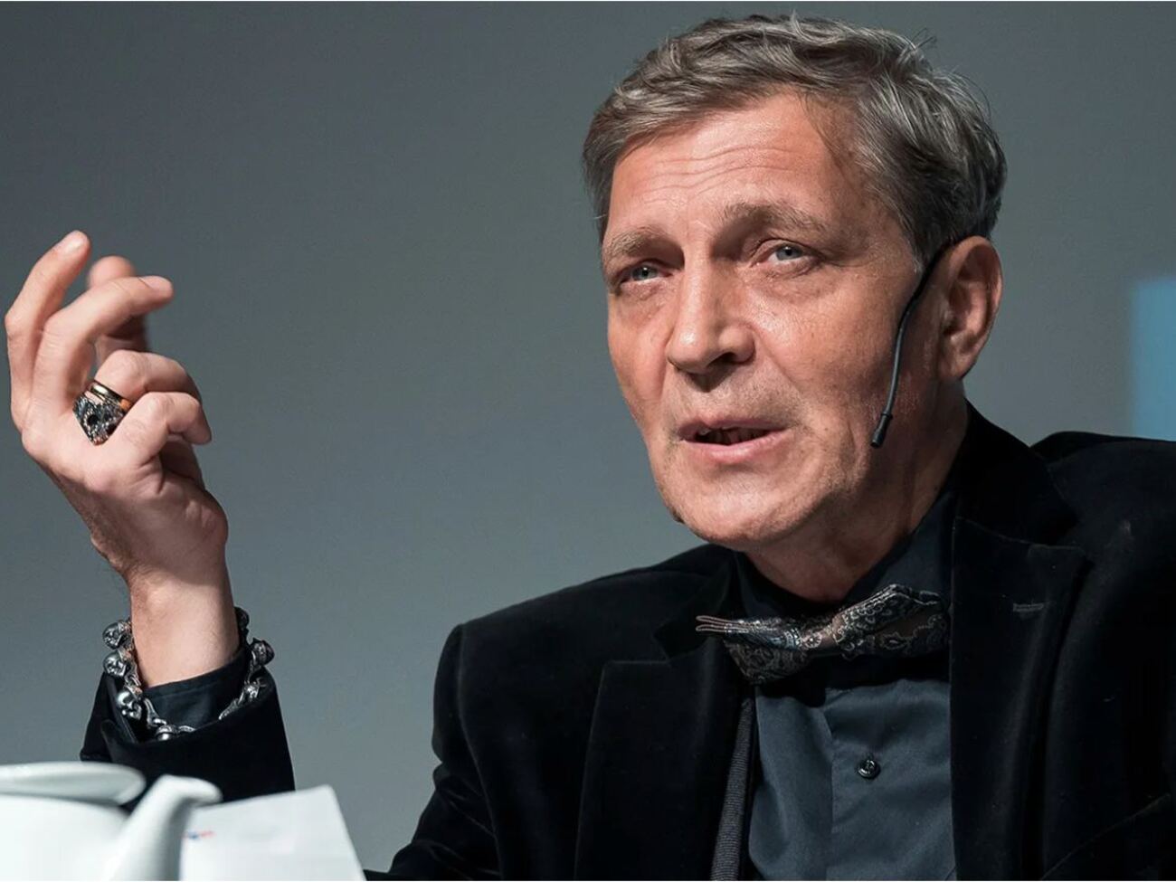 Невзоров описав те, що відбувається у РФ, на прикладі оселедцевого розсолу