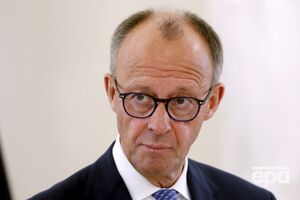 По словам трех должностных лиц, немецкий канцлер стремился подавить любые внутренние дебаты относительно целесообразности возможного возобновления проекта
