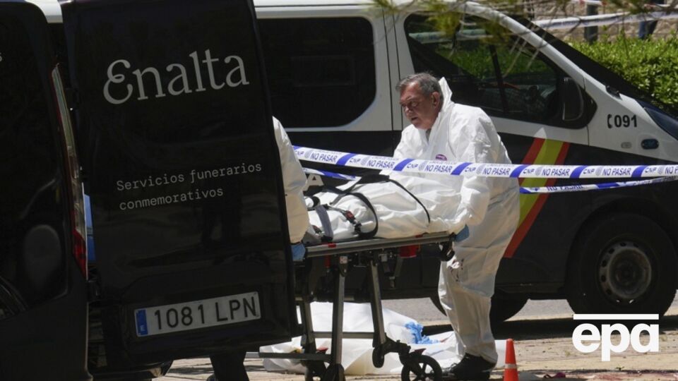 Полиция также считает, что к убийству Портнова причастны три человека