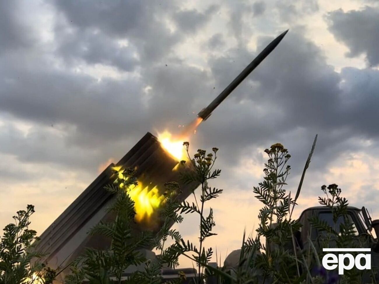 Херсон оказался под обстрелом примерно в 12.10, говорится в сообщении