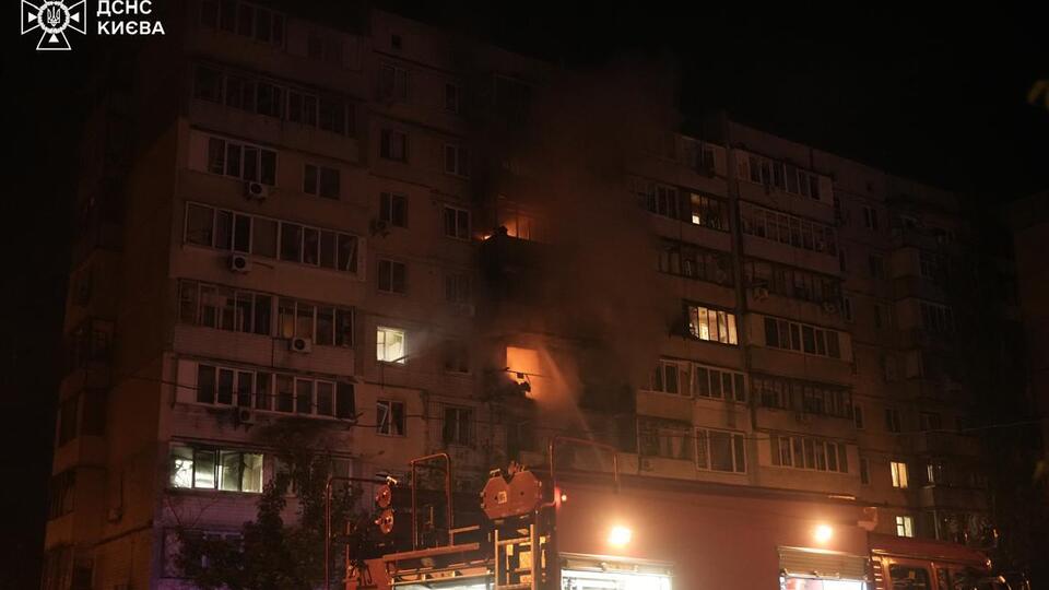 В Оболонском районе пожар был на нескольких этажах жилого дома