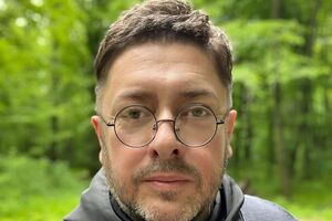 21 января 2022 года Суханов сообщил, что получил украинский паспорт