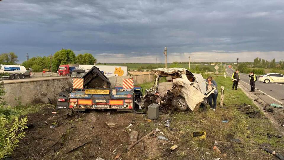 Аварія сталася на автодорозі М-30 біля селища Новоархангельськ Голованівського району о 5.20