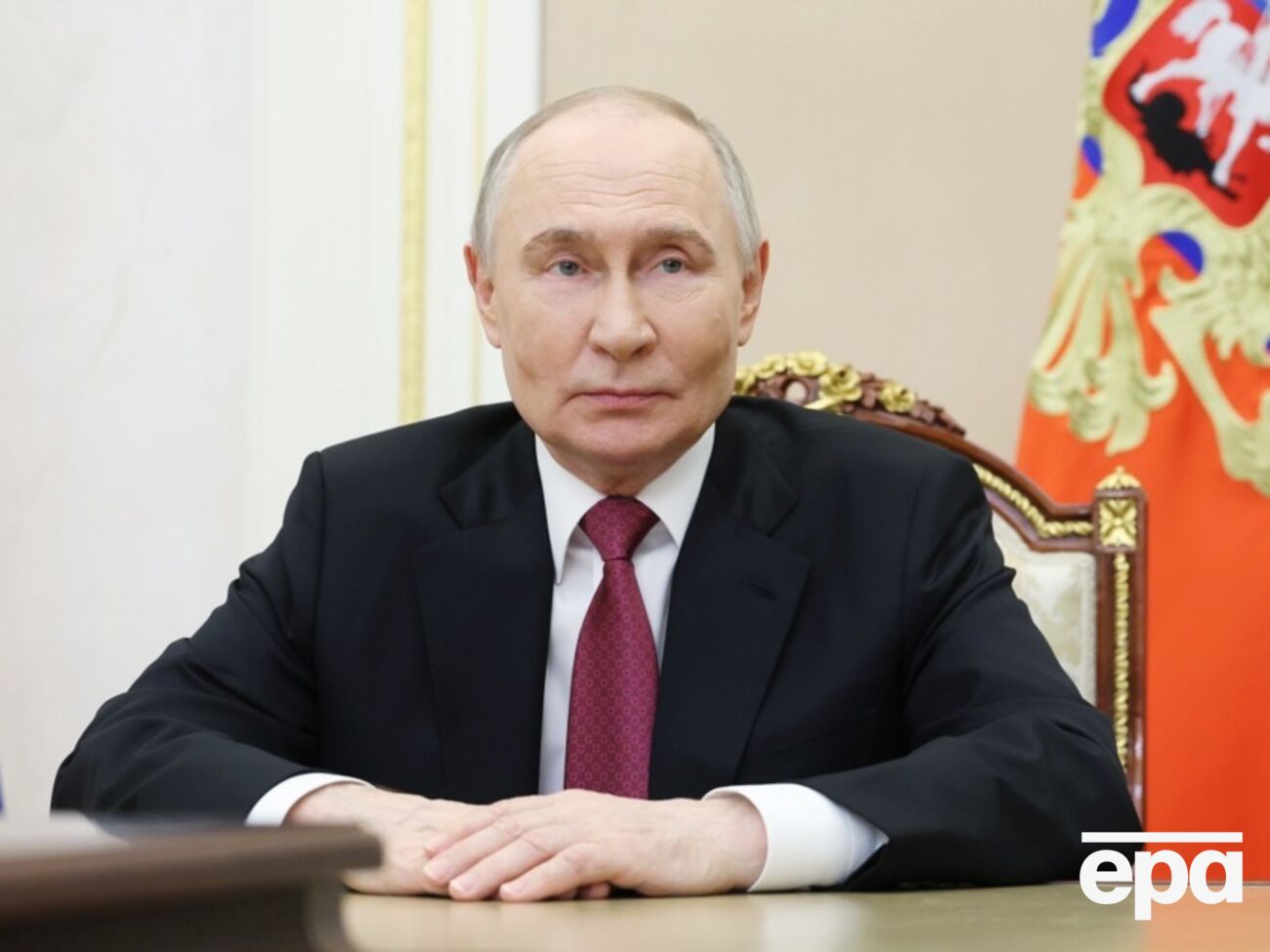 Путин также остается непоколебимым в своем требовании, чтобы Украине было навсегда запрещено вступать в НАТО